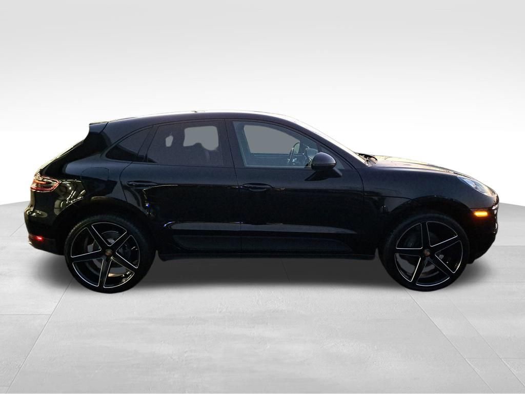 Used 2018 Porsche Macan image 7