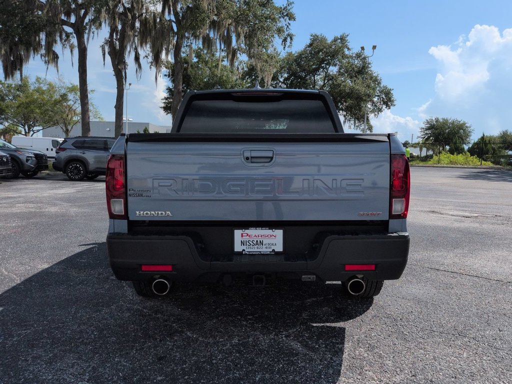 Used 2025 Honda Ridgeline Sport image 5