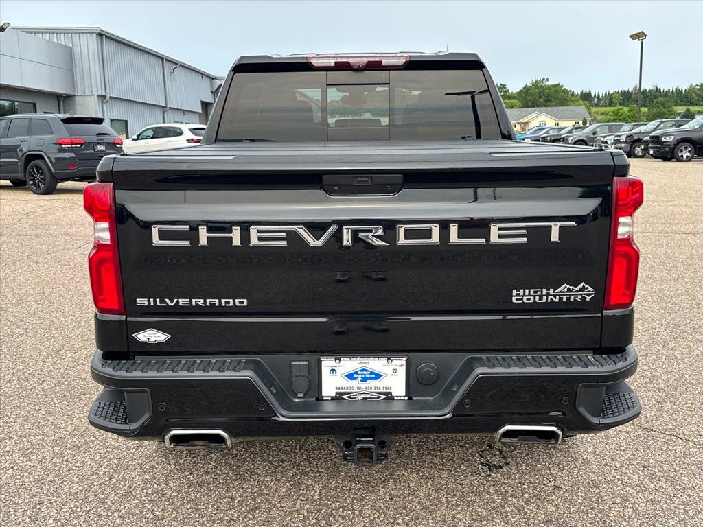 Used 2021 Chevrolet Silverado 1500 High Country w/ Technology Package AWD/4WD image 3