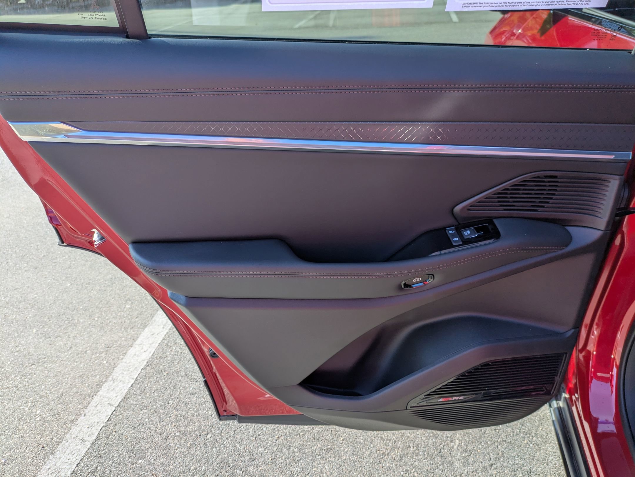 Used 2025 Jeep Wagoneer Limited image 29