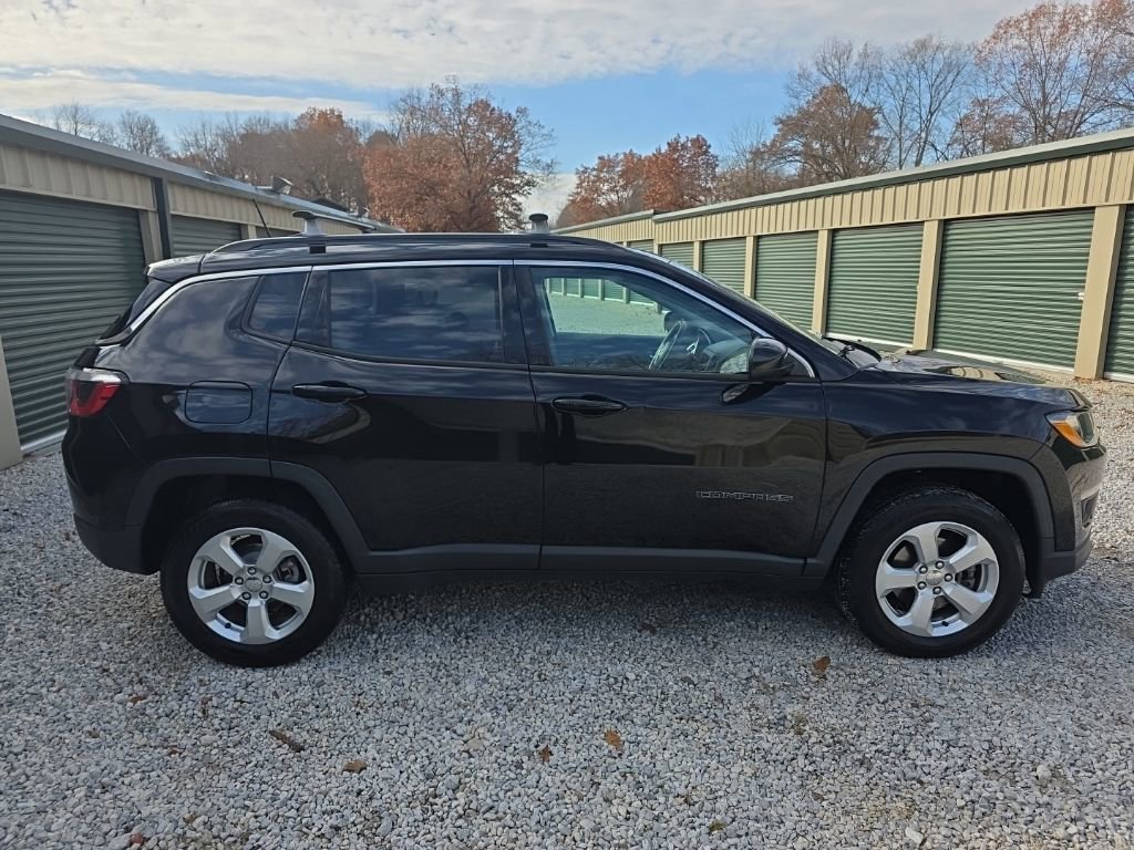 Used 2018 Jeep Compass Latitude w/ Popular Equipment Group image 9