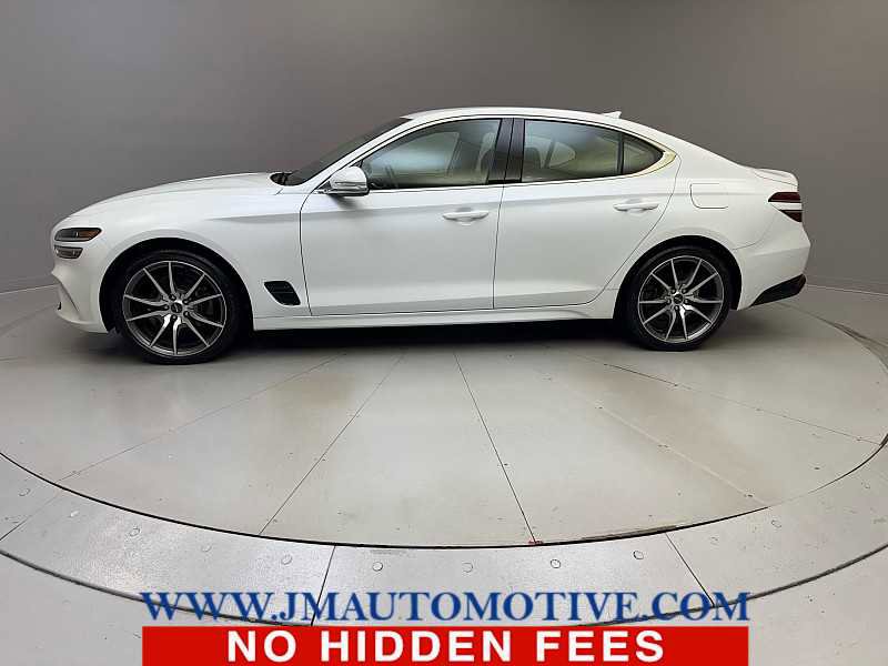 Used 2023 Genesis G70 2.0T image 2