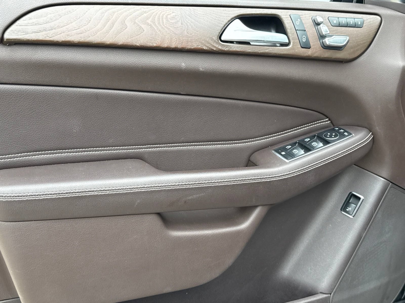 Used 2019 Mercedes-Benz GLS 450 4MATIC image 21