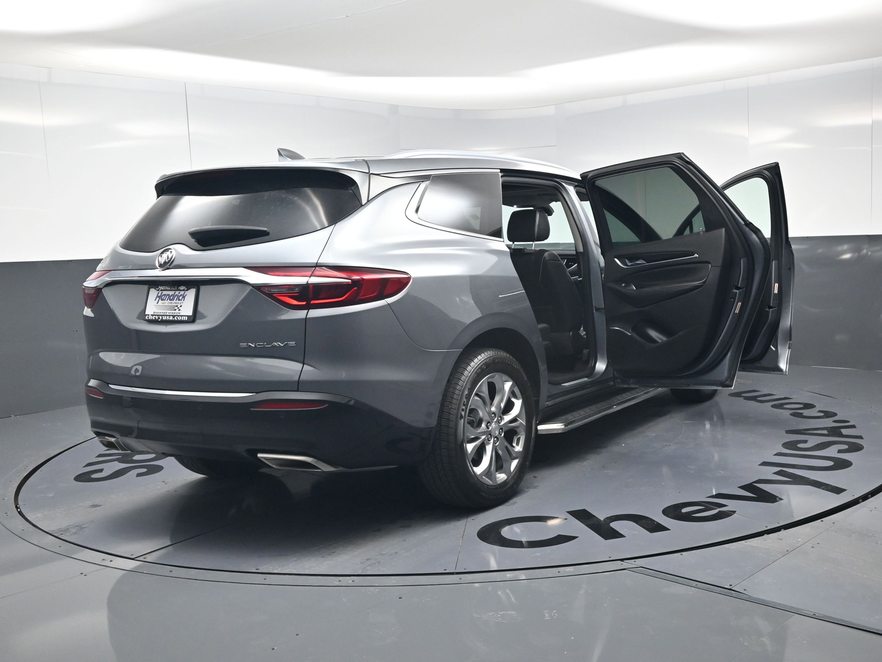 Used 2019 Buick Enclave Avenir w/ Avenir Technology Package FWD image 27