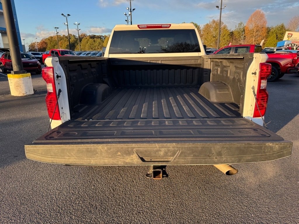 Used 2025 Chevrolet Silverado 2500 Custom w/ Custom Convenience Package image 10