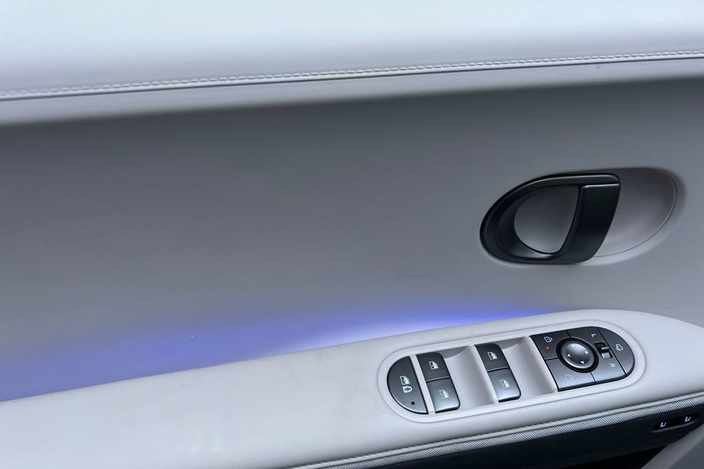 New 2026 Hyundai Ioniq 5 Limited image 9