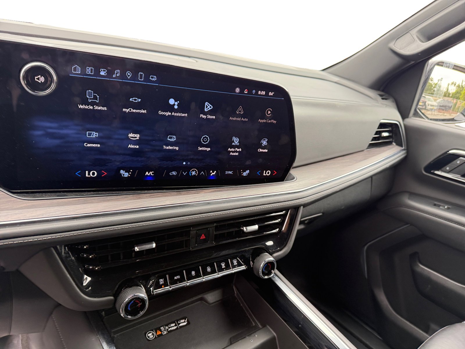 Used 2025 Chevrolet Tahoe Z71 image 12