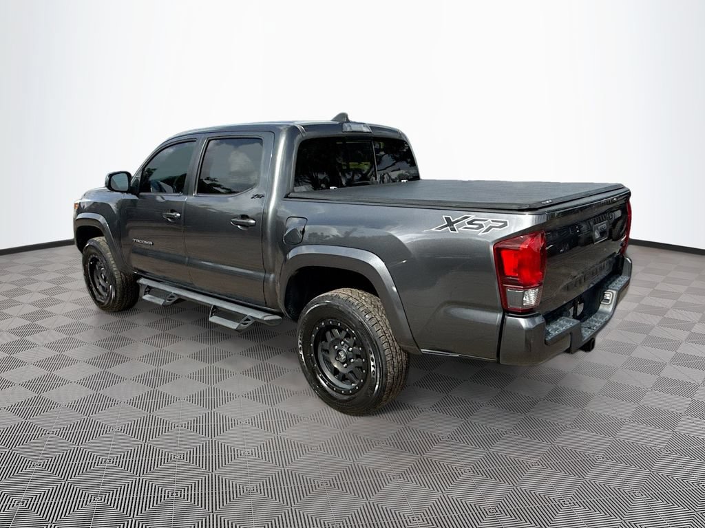 Used 2020 Toyota Tacoma SR5 RWD image 8