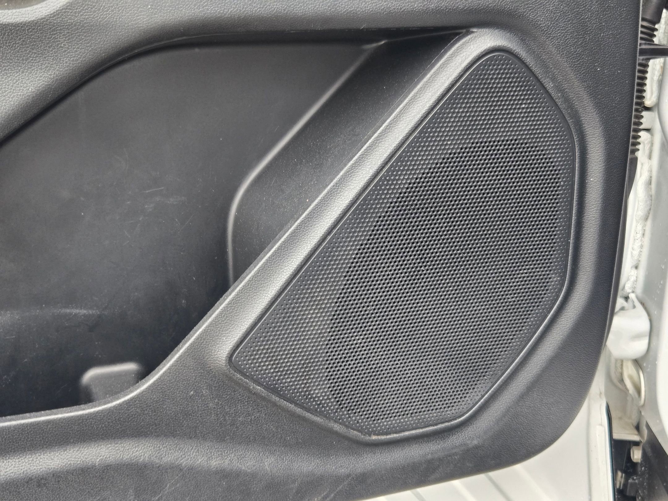 Used 2021 Ford Explorer Limited RWD image 22