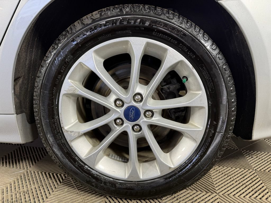 Used 2019 Ford Fusion Energi Titanium FWD image 21
