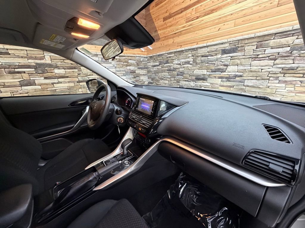 Used 2022 Mitsubishi Eclipse Cross ES image 13