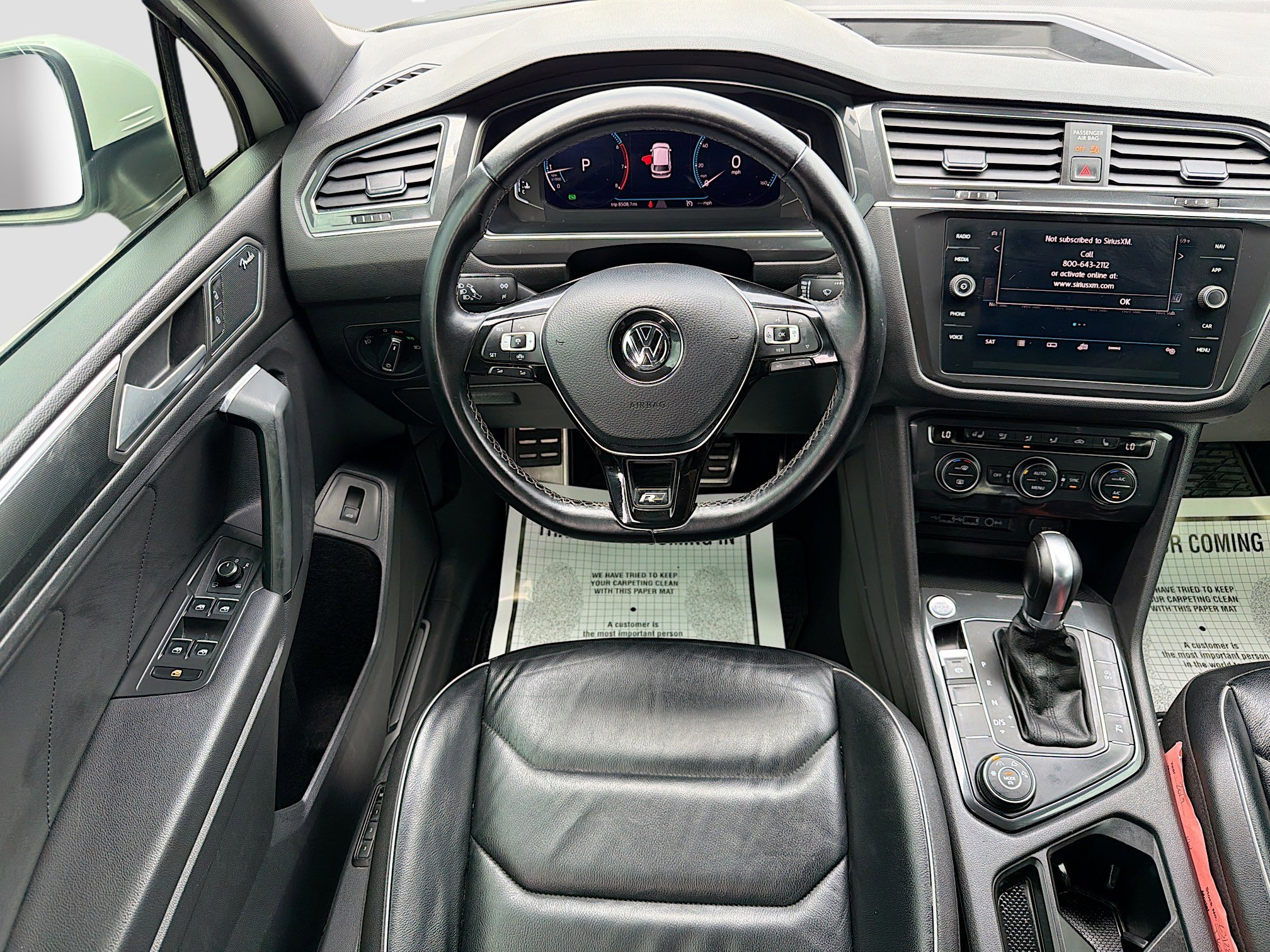 Used 2019 Volkswagen Tiguan SEL Premium AWD/4WD image 16