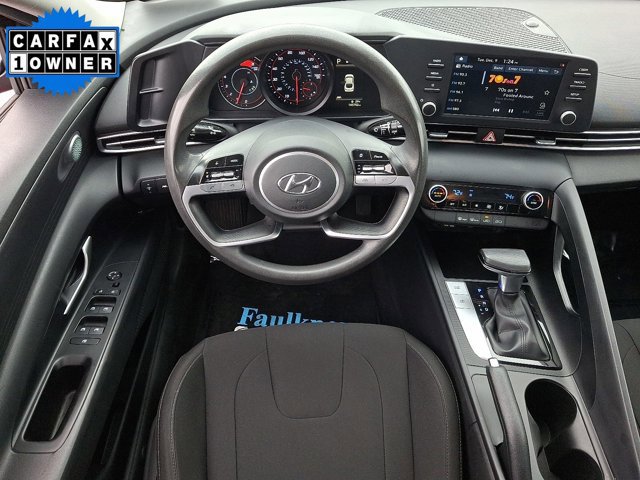 Used 2021 Hyundai Elantra SEL image 11