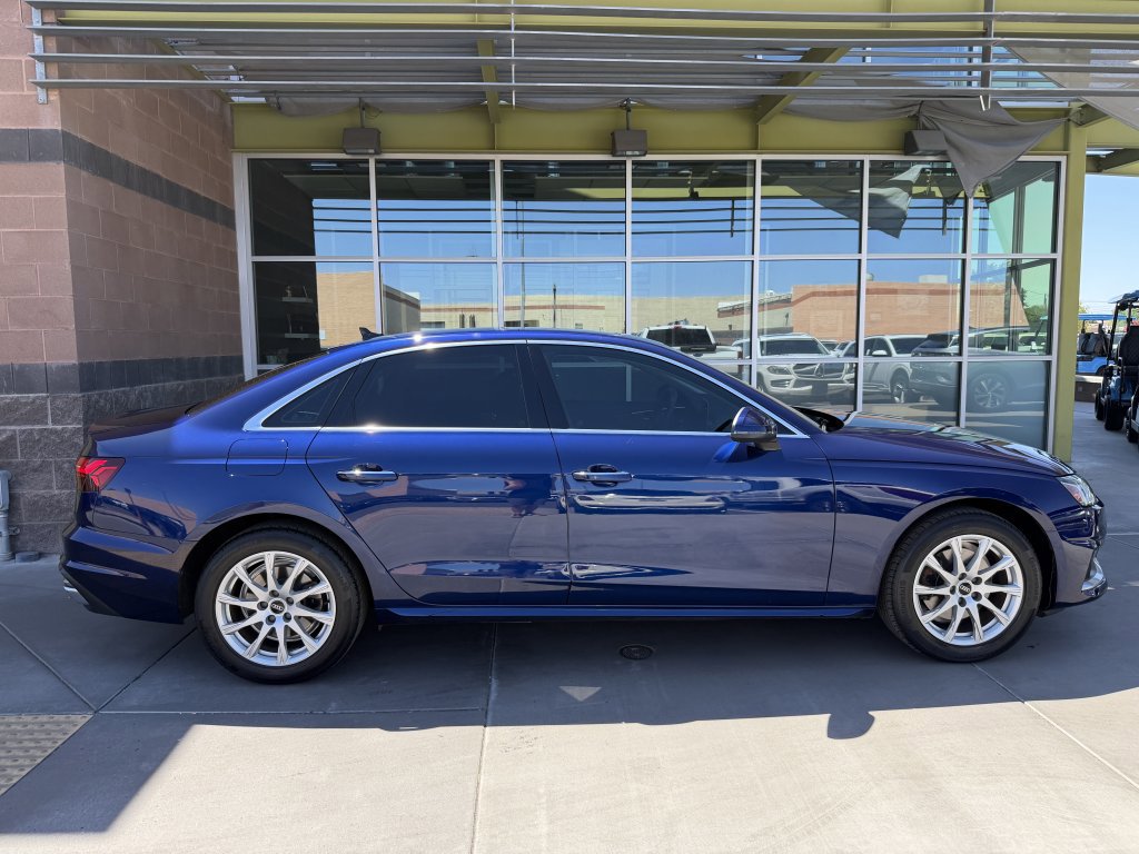 Used 2022 Audi A4 2.0T Premium w/ Convenience Package AWD/4WD image 9