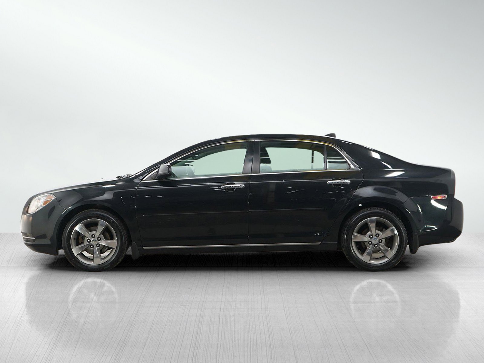 Used 2012 Chevrolet Malibu LT w/ Power Convenience Package image 2