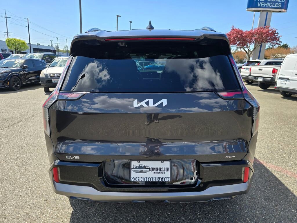 Used 2024 Kia EV9 GT-Line image 6