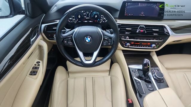 Used 2018 BMW 530e w/ Premium Package 2 RWD image 38