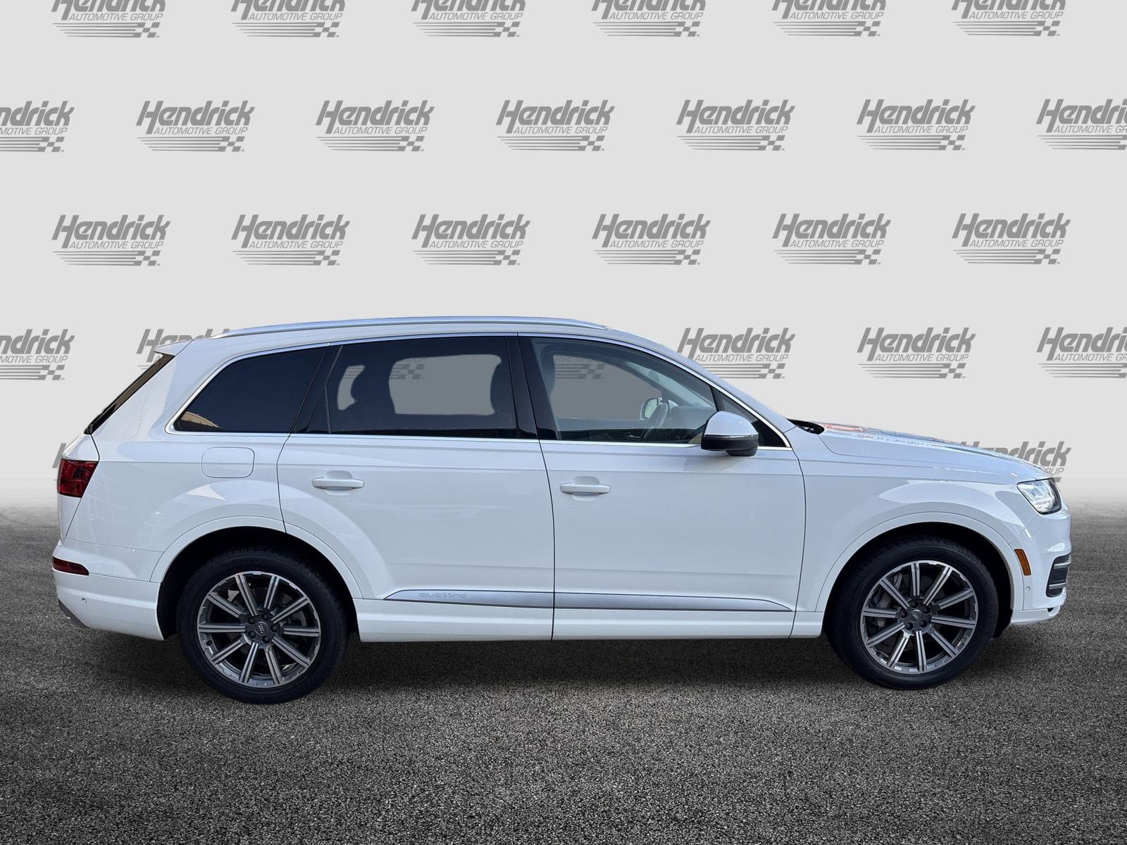 Used 2019 Audi Q7 3.0T Prestige image 11