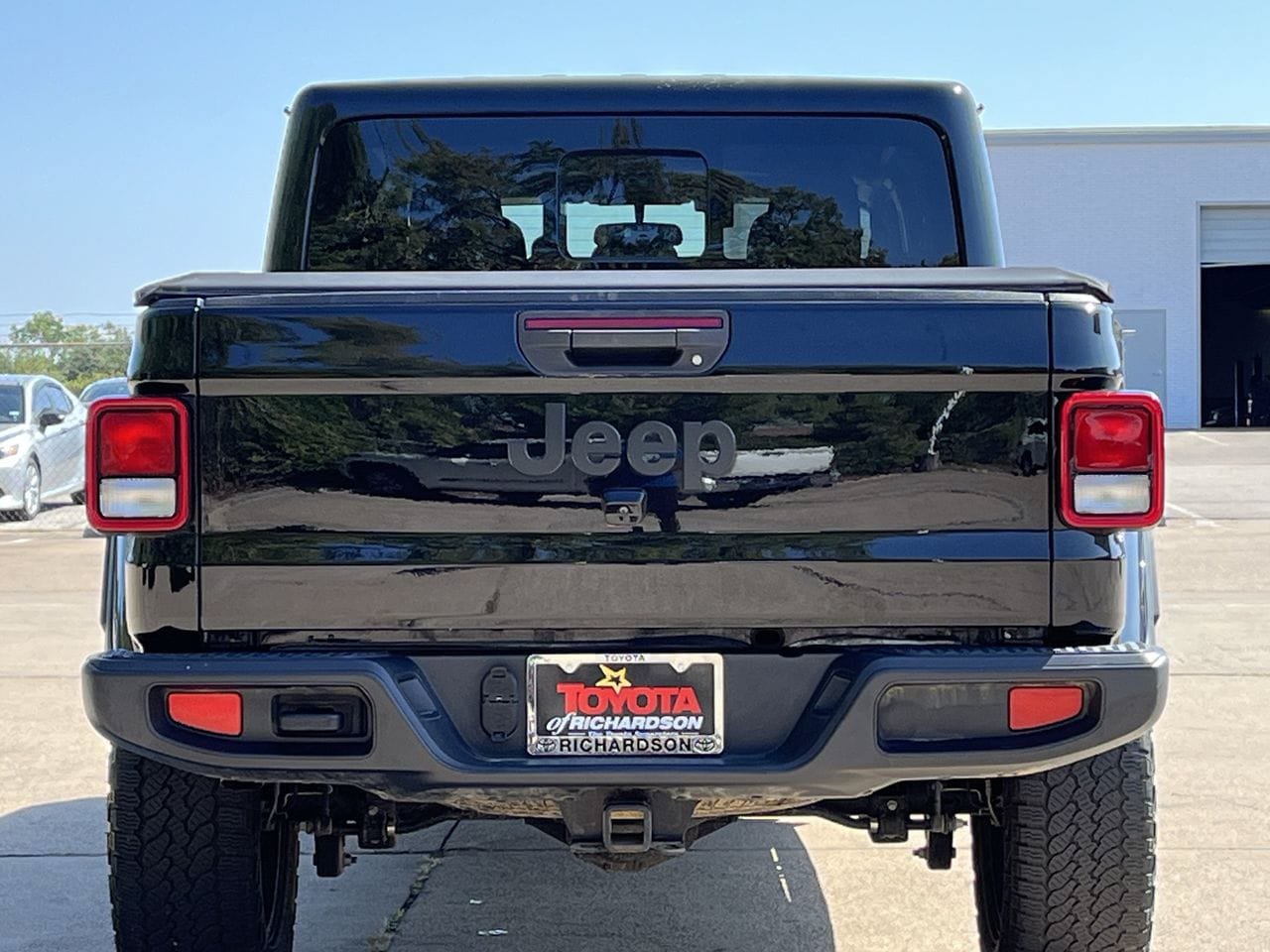 Used 2024 Jeep Gladiator Sport AWD/4WD image 5