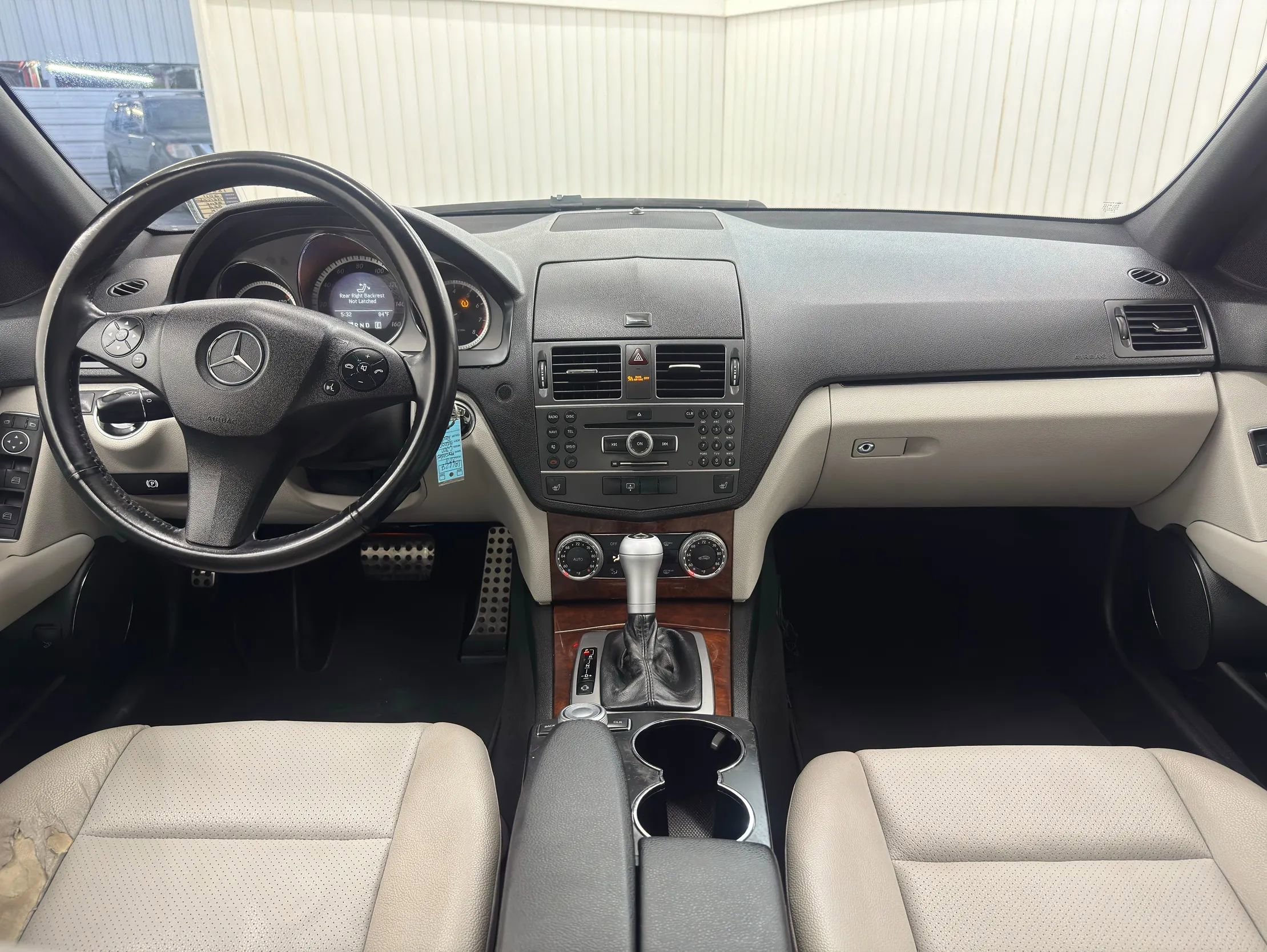 Used 2011 Mercedes-Benz C 300 4MATIC Sedan image 3