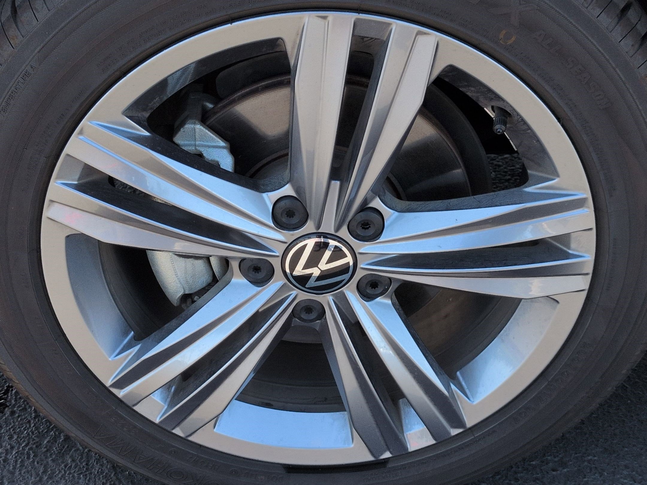 Used 2023 Volkswagen Jetta SE FWD image 13