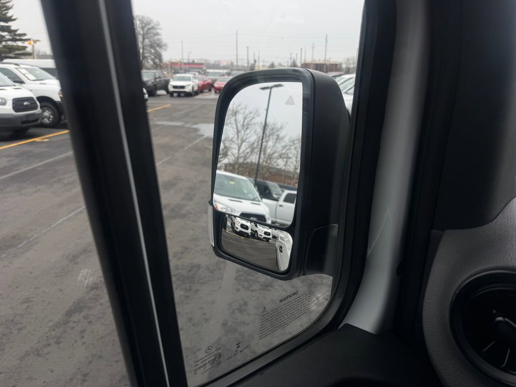 Used 2024 Mercedes-Benz Sprinter 2500 w/ Acoustic Package image 26