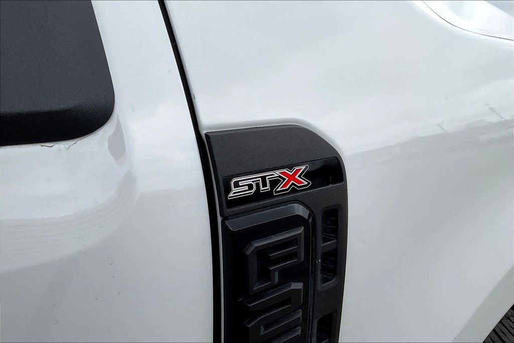 Used 2023 Ford F250 XL w/ STX Appearance Package image 34