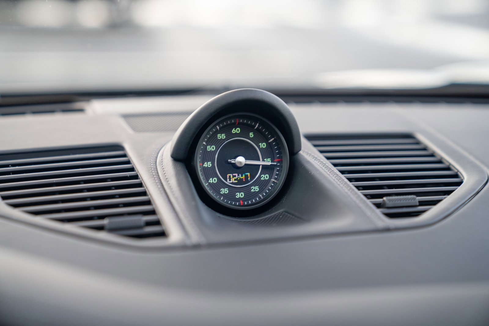 Certified 2024 Porsche 911 Turbo S image 18