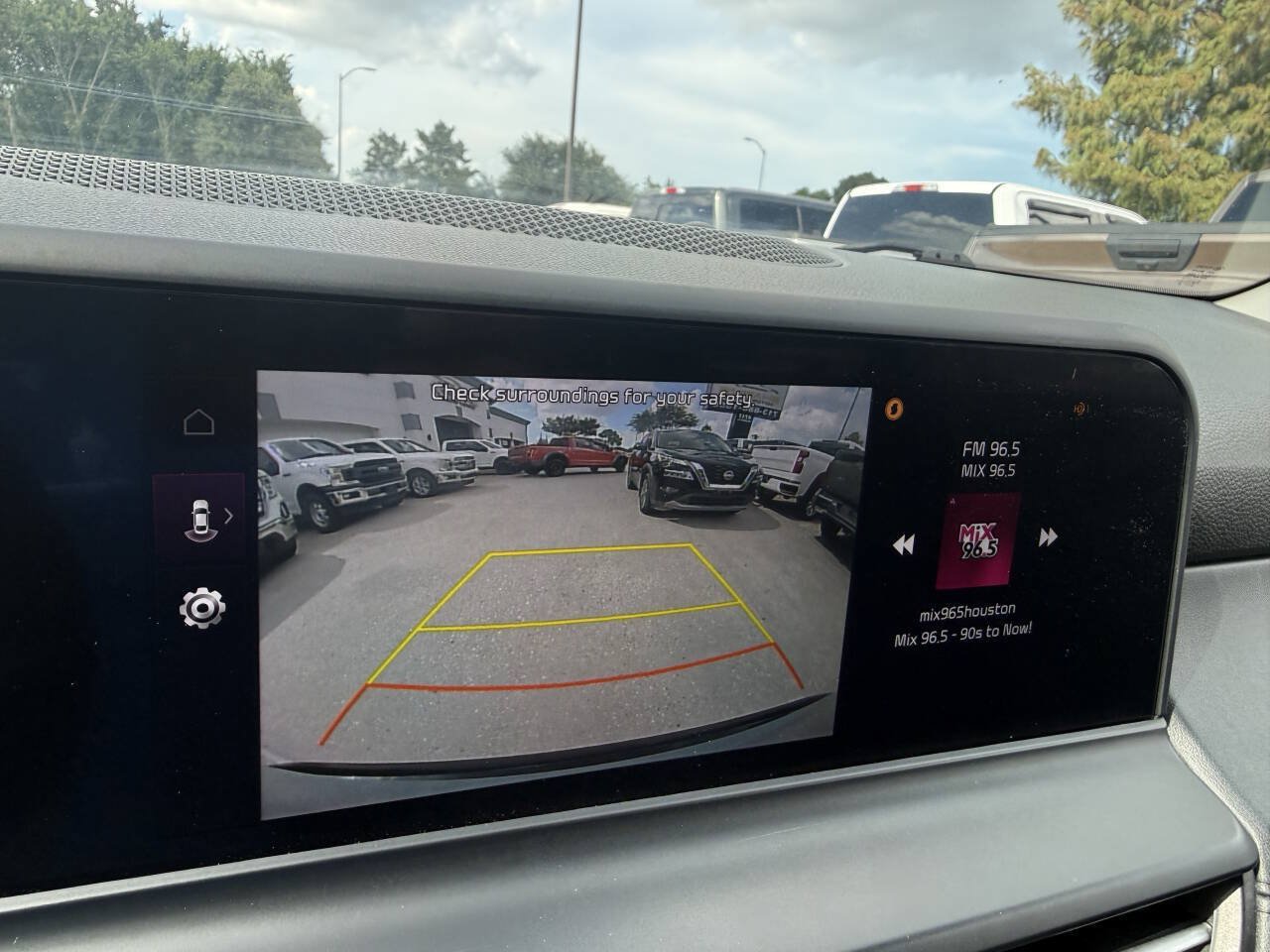Used 2024 Kia Seltos EX FWD image 26