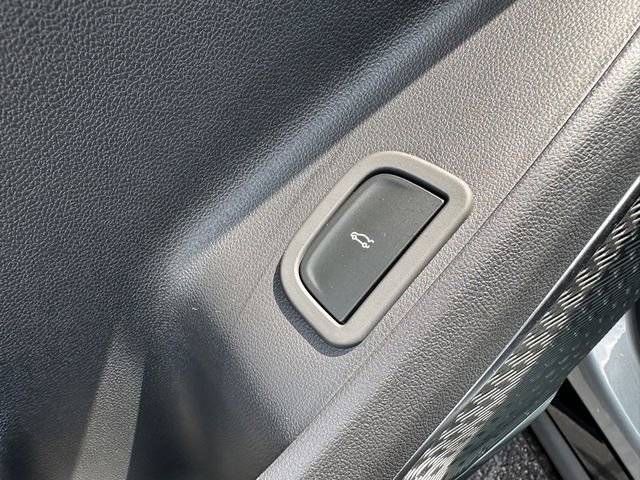 New 2026 Buick Enclave Sport Touring w/ Super Cruise Package image 24