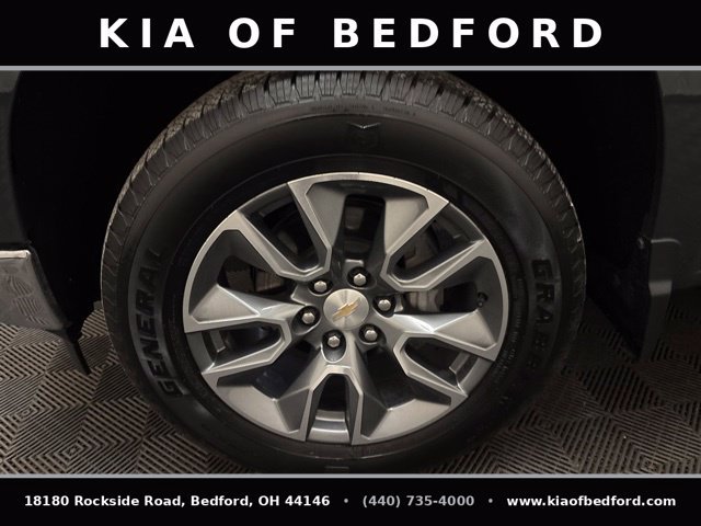 Used 2025 Chevrolet Silverado 1500 LT AWD/4WD image 31