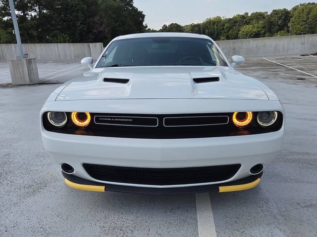Used 2023 Dodge Challenger SXT RWD image 2