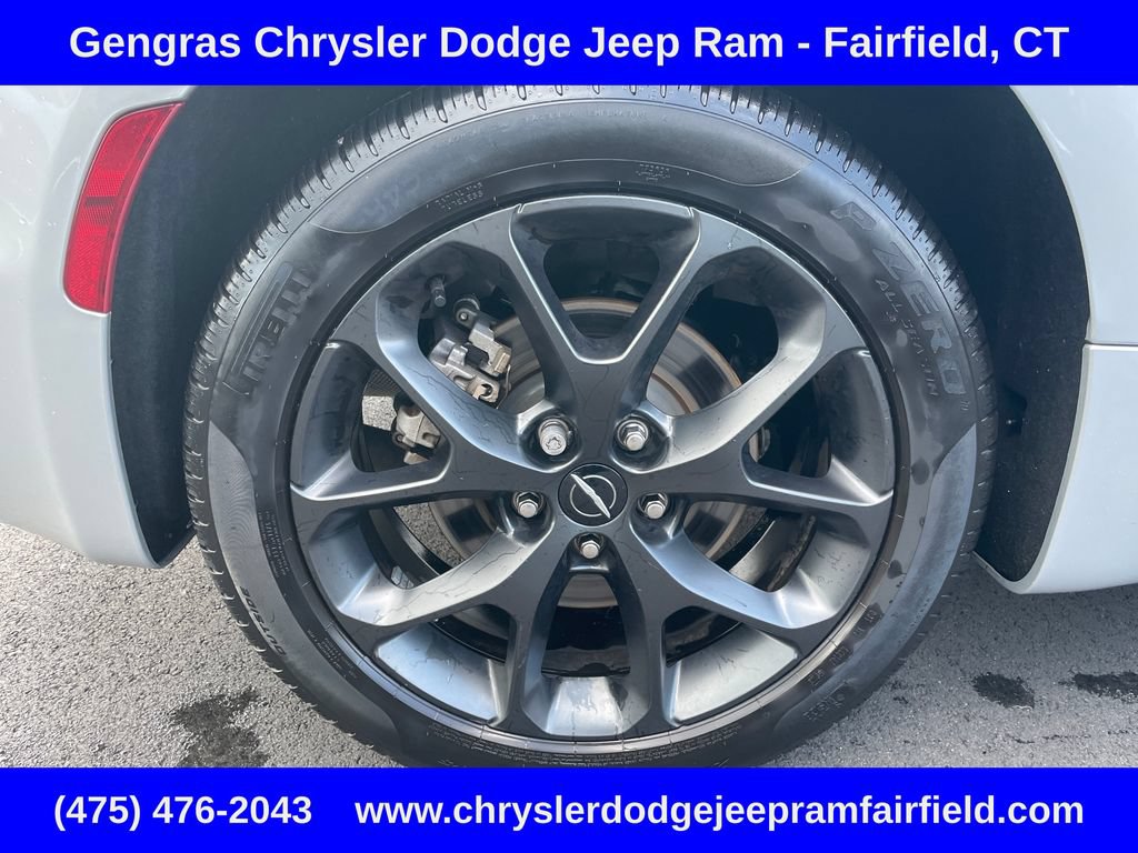 Certified 2024 Chrysler Pacifica Touring-L w/ S Appearance Package AWD/4WD image 10