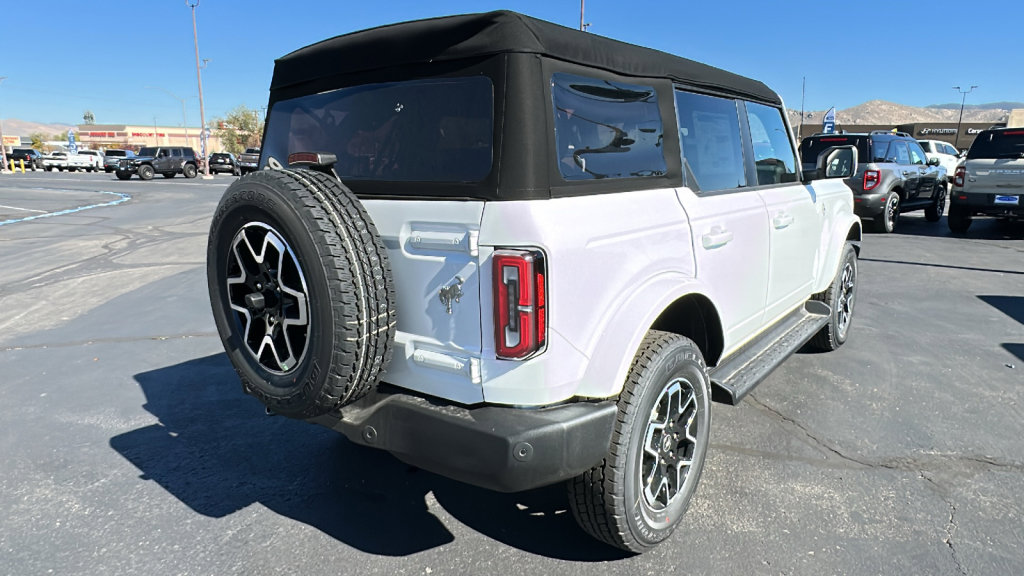 New 2025 Ford Bronco Outer Banks image 3