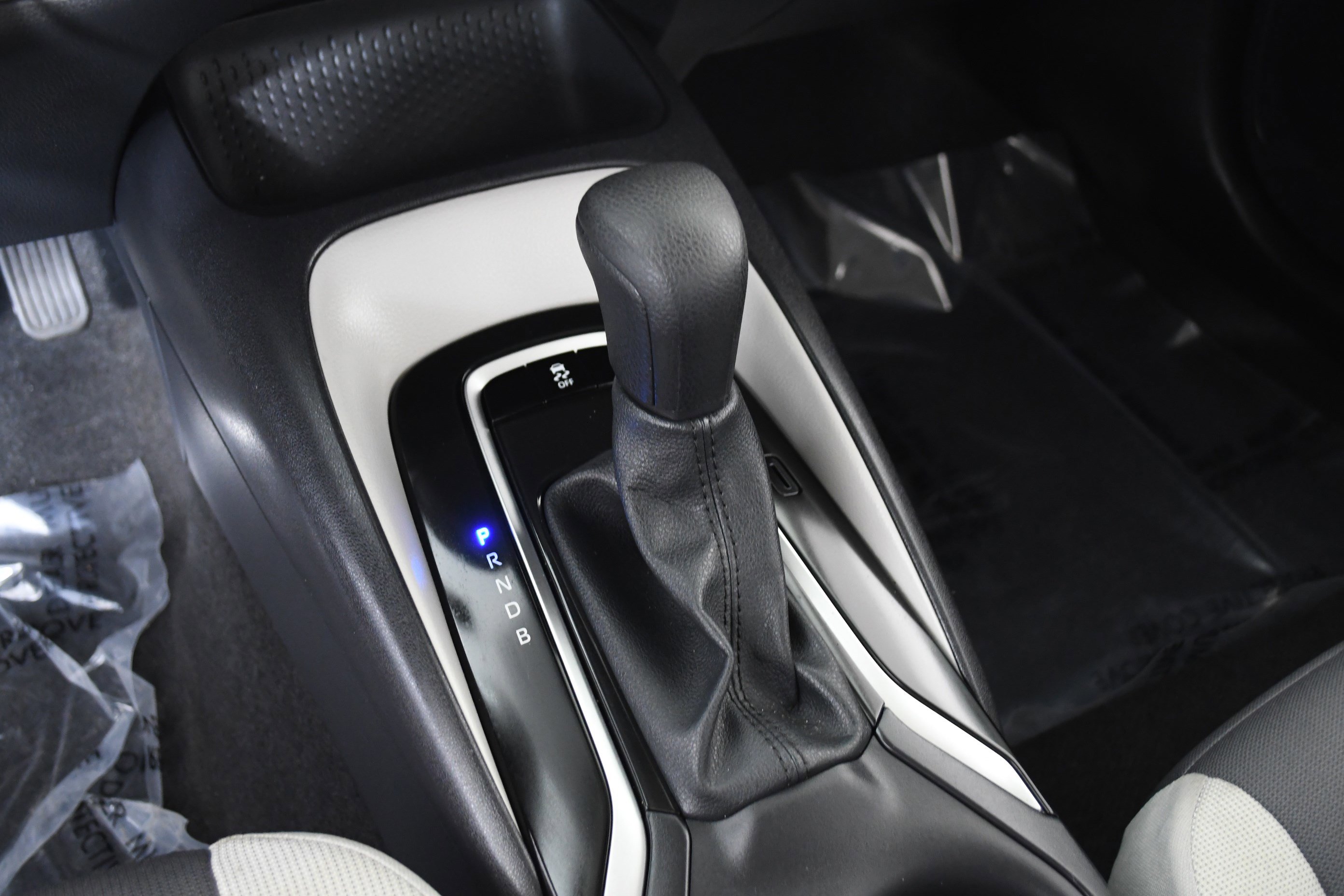 Used 2025 Toyota Corolla LE image 14