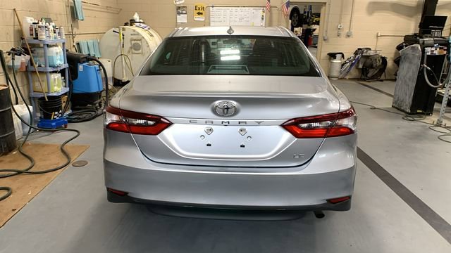 Used 2024 Toyota Camry LE FWD image 5