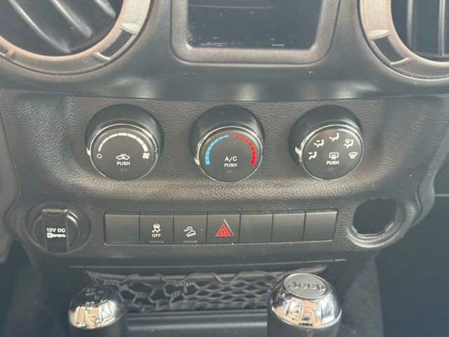 Used 2014 Jeep Wrangler Unlimited Sport w/ Connectivity Group image 20