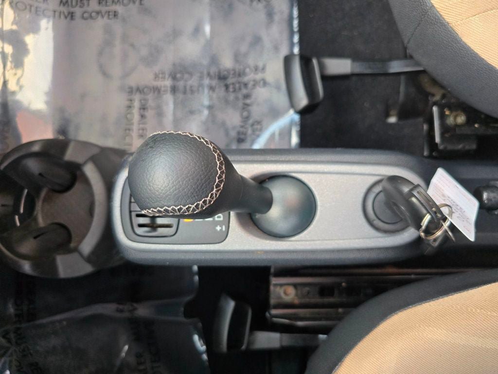 Used 2008 smart fortwo pure RWD image 18