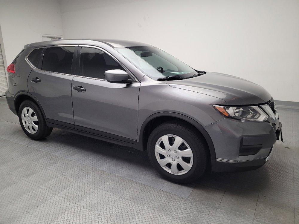 Used 2017 Nissan Rogue S image 11