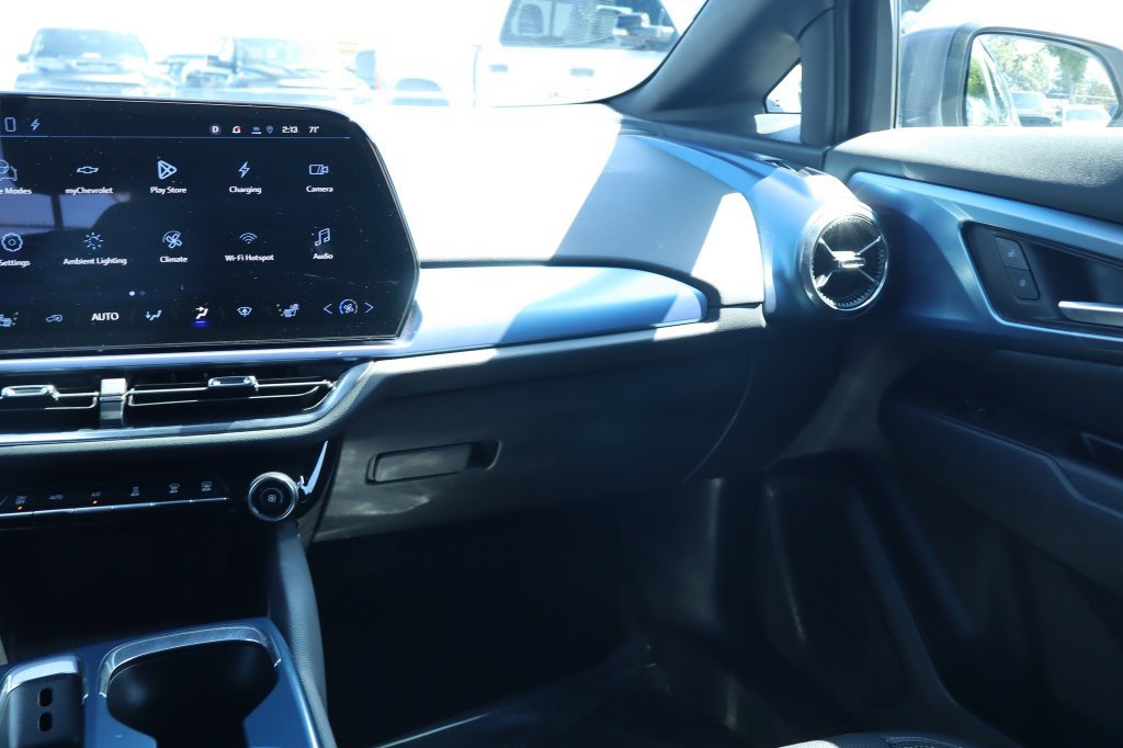 Used 2024 Chevrolet Equinox EV LT FWD image 30
