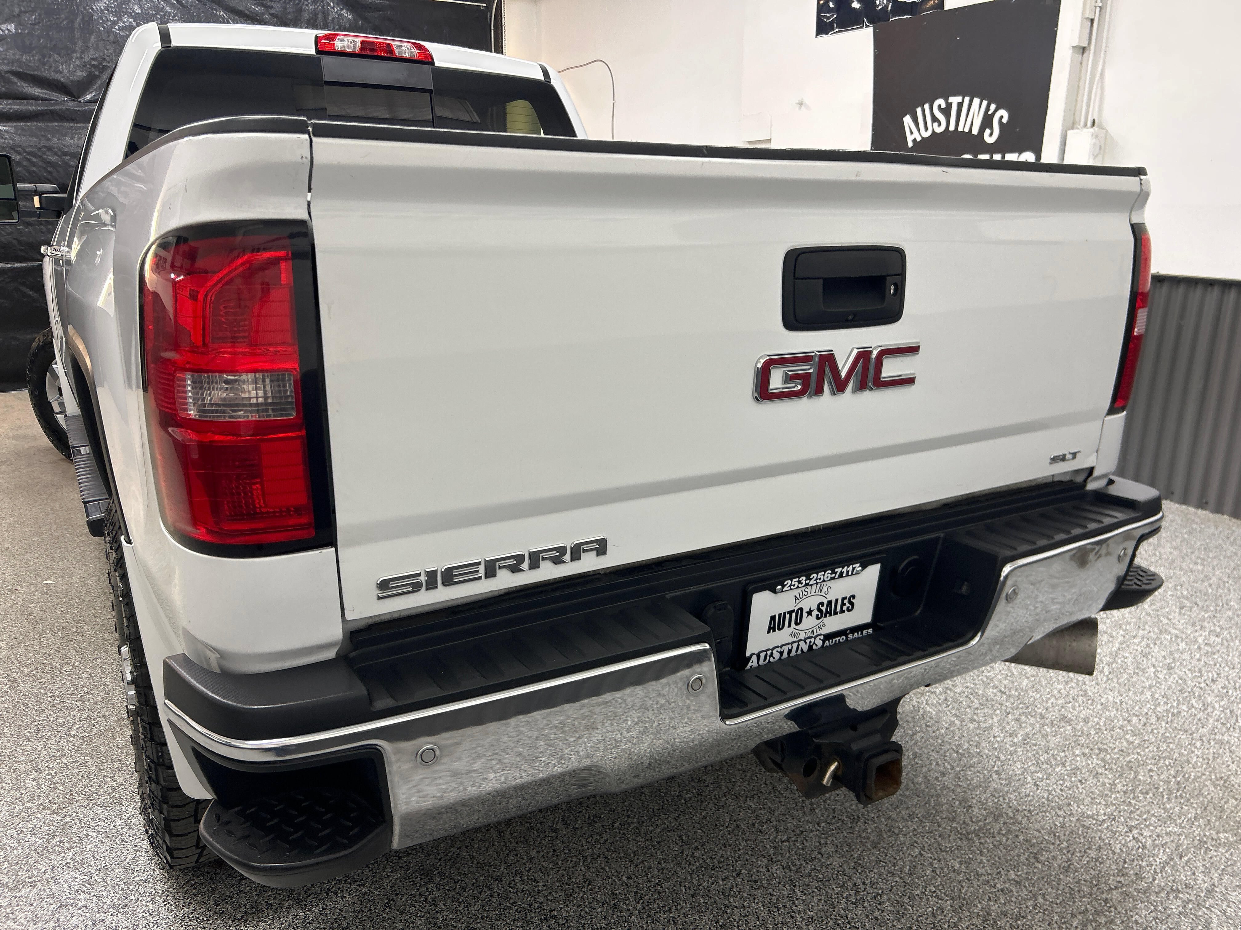 Used 2016 GMC Sierra 3500 SLT w/ Duramax Plus Package AWD/4WD image 5
