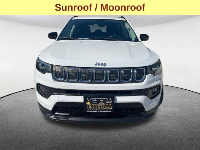 Used 2022 Jeep Compass Latitude w/ Sun and Sound Group AWD/4WD image 4