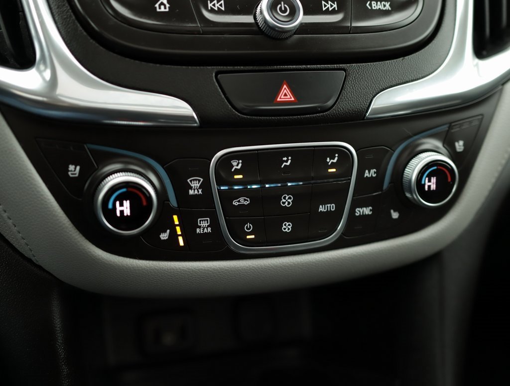 Used 2018 Chevrolet Equinox Premier image 16