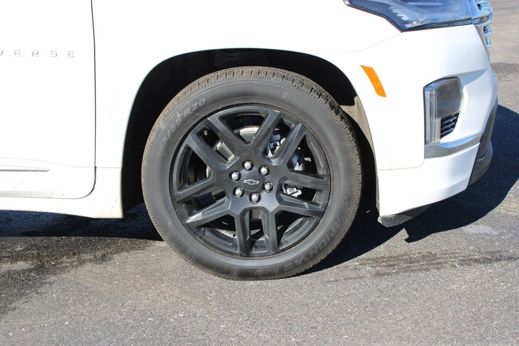 Used 2023 Chevrolet Traverse Premier image 12