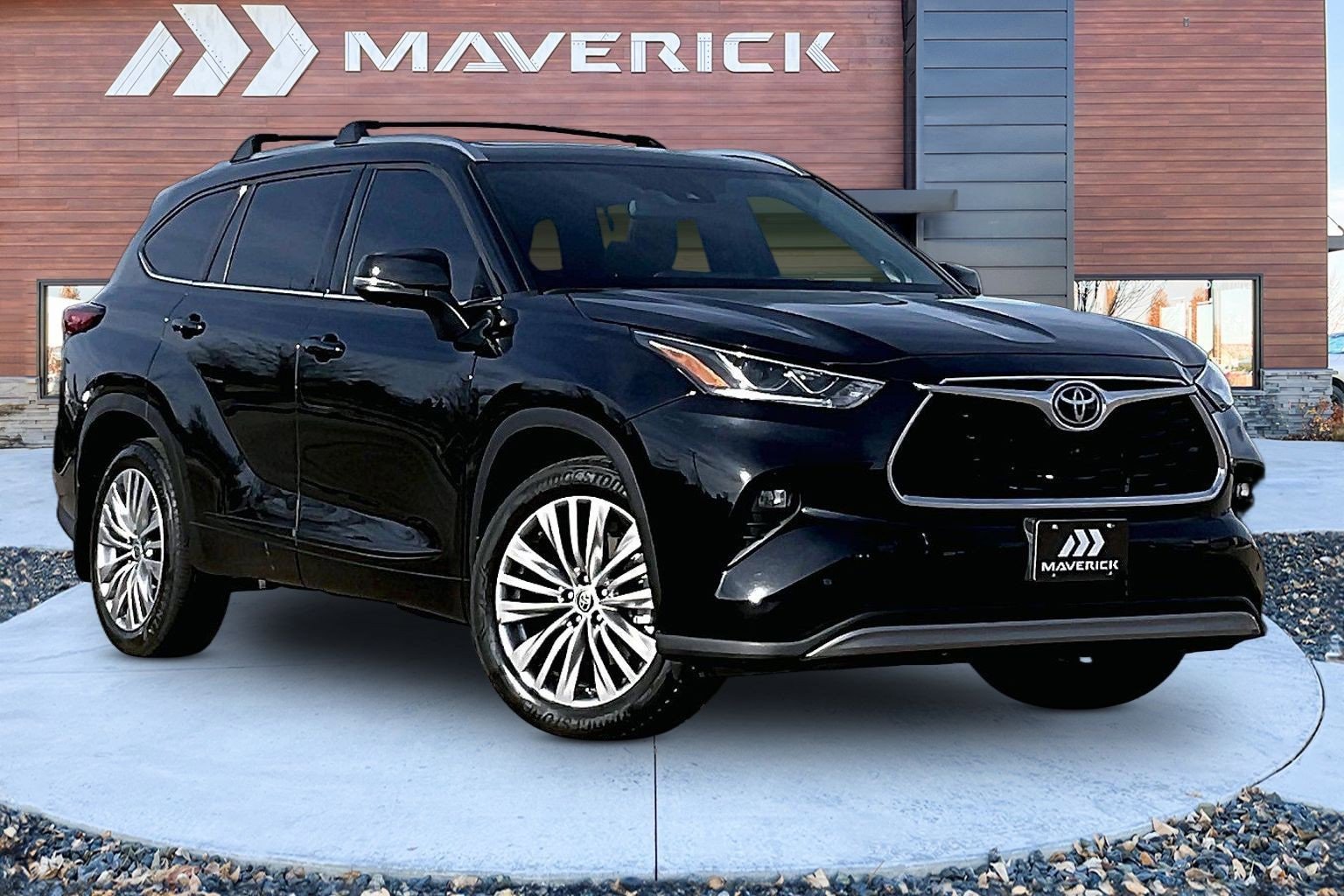 Used 2023 Toyota Highlander Platinum