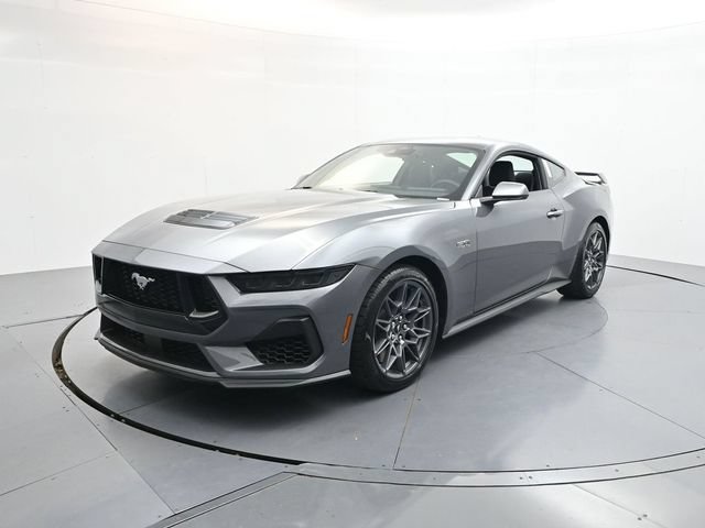 New 2026 Ford Mustang GT w/ GT Performance Package RWD image 3