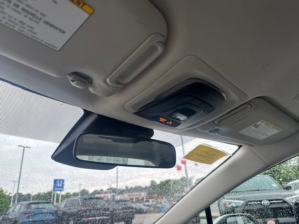 Used 2024 Toyota Corolla LE FWD image 29