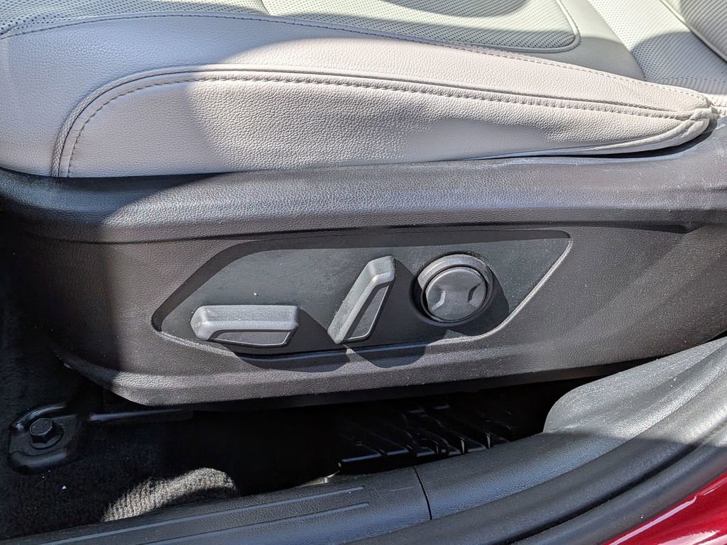 Used 2022 Hyundai Tucson Limited image 16