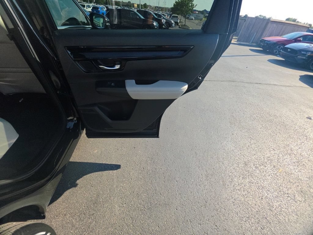 Used 2025 Honda CR-V EX-L image 27