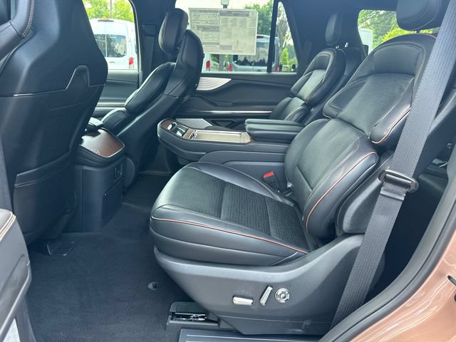 New 2026 Lincoln Navigator Black Label AWD/4WD image 20